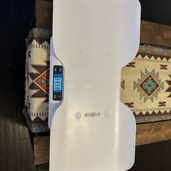 Greater Goods Smart Bluetooth Baby Scale with in-House Algorithm for Wiggly Babies, Infants, and Toddlers