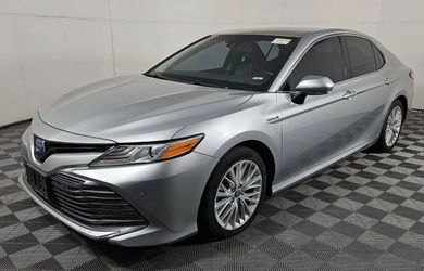 2018 Toyota Camry Hybrid