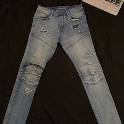 CryspDenim Light-washed Jeans