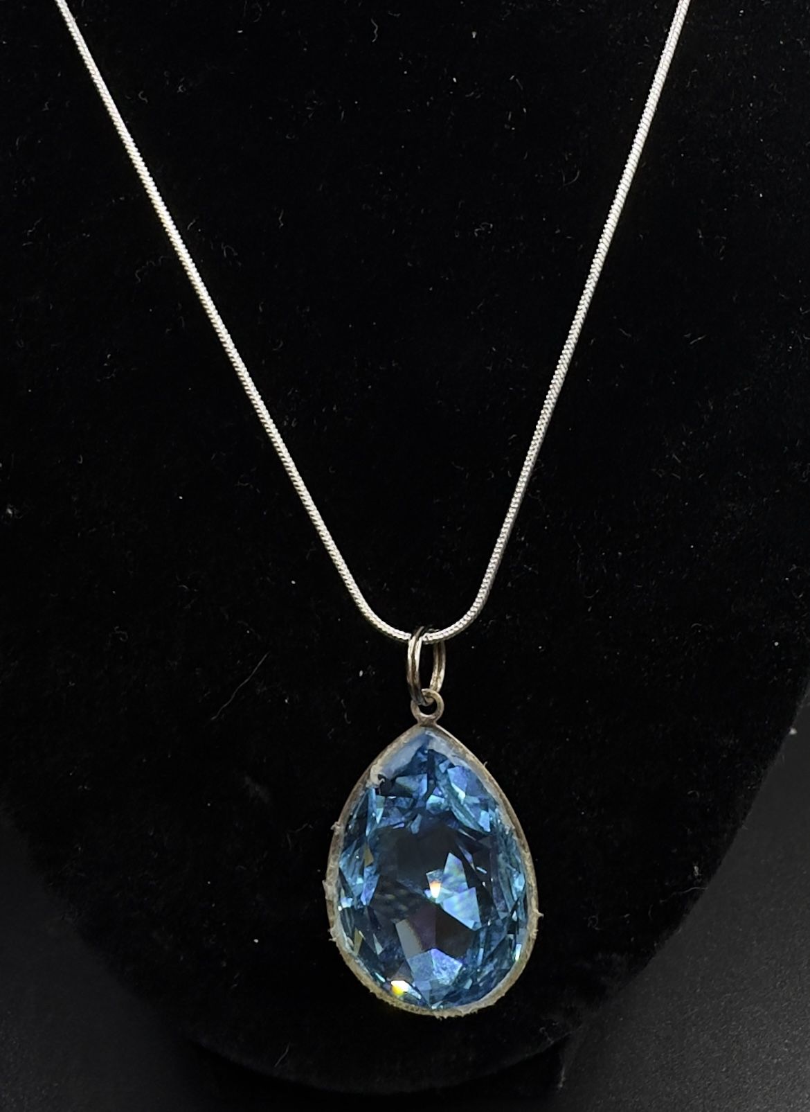 Beautiful Blue Swarovski Crystal Necklace