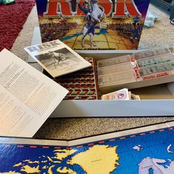 NEW Risk Board Game (1998 Edition)