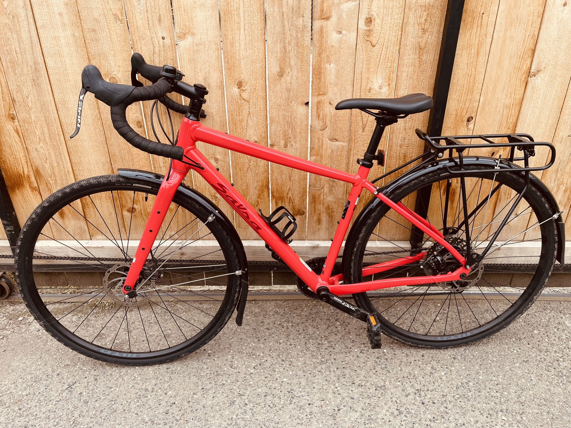 Salsa Journeyer Apex 1