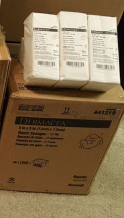 Dermacea Gauze Sponges 3x3 and 2x2