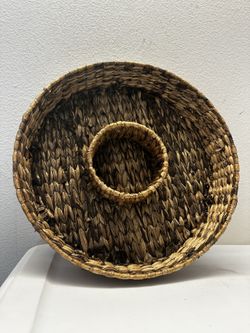 Wicker Chip And dip Plater