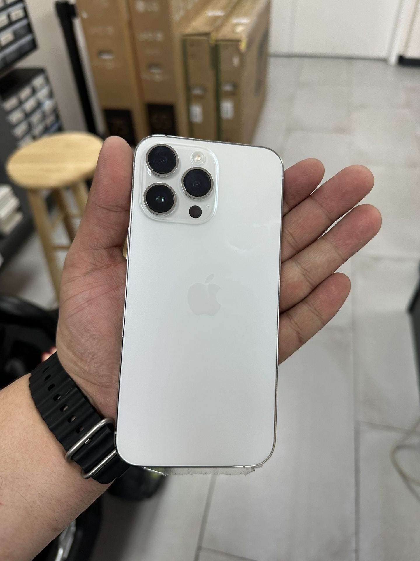 iPhone 14 Pro Max Unlocked 128GB! Finance For $50 Down Payment!!