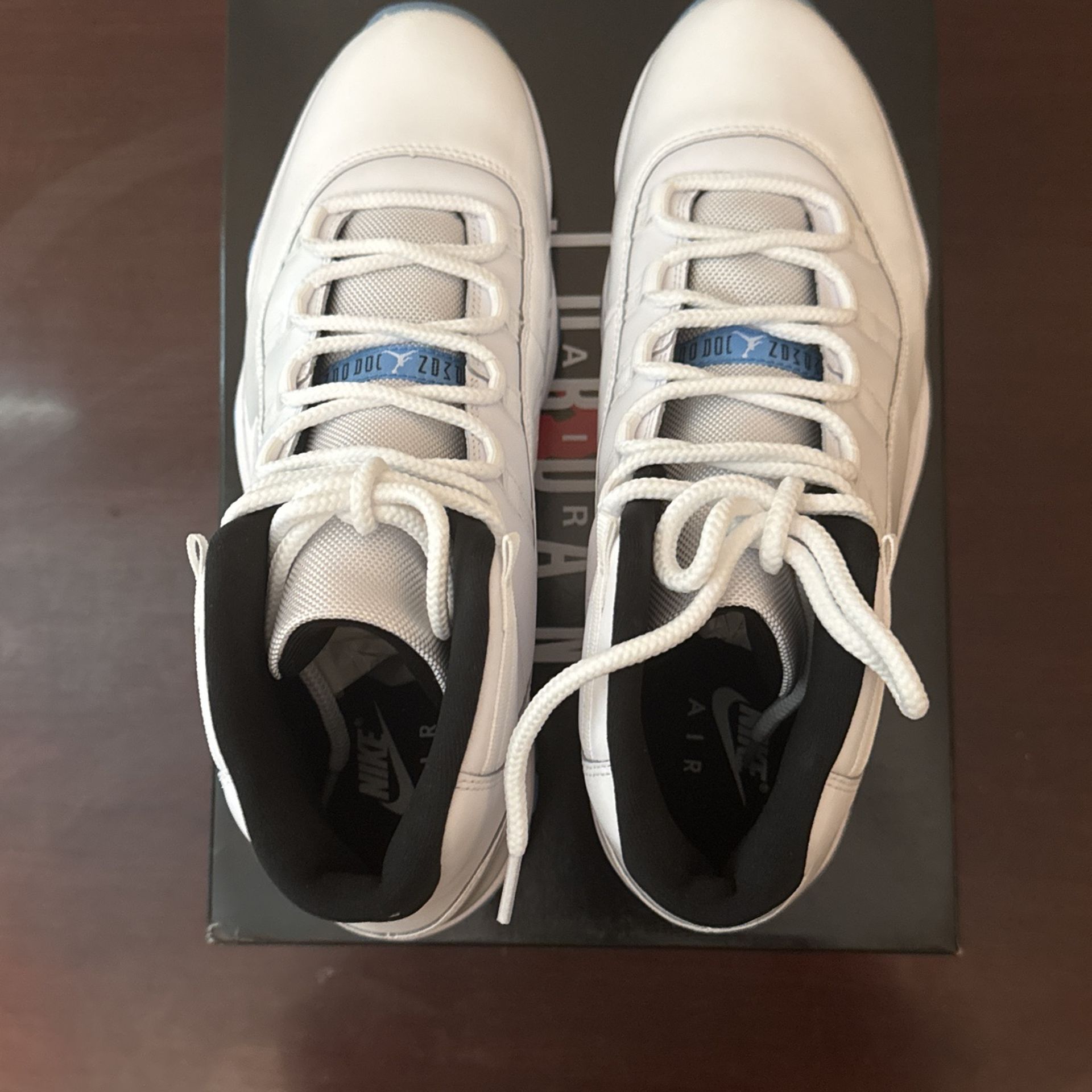 Jordan 11 Columbia Men Size 13 New