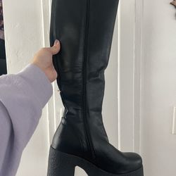 Dolls kill platform knee high boots size 7