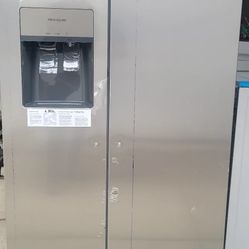 Frigidaire 22.3-cu ft Standard-Depth 33-in Wide Side-by-Side Refrigerator with Ice Maker.