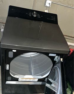 Washer dryer set