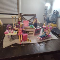 🎁🎁Barbie And  Cute Accessories/ Mini Brands🎁🎁