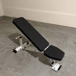 Rep Fitness AB 4100 Bench (Night Hawk)