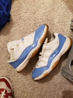 Jordan XI low (2001)