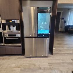 Samsung Bespoke 4 Door Family Hub Big Screen Fridge
