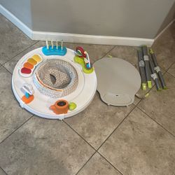 SKIP HOP - EXPLORE AND MORE BABY'S VIEW 3-STAGE ACTIVITY CENTER, WHITE