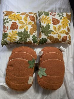 4 fall decorative pillows