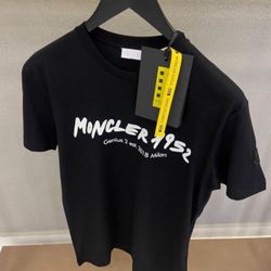 MONCLER T SHIRT BLACK MORE SIZE