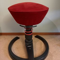 Swooper Stool