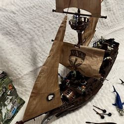 Mega blocks Pyrates toy set