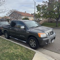 2011 Nissan Titan Crew Cab 