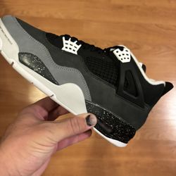 Air Jordan Four Size 9 1/2