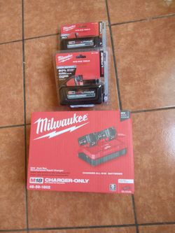 Milwaukee charger & batteries