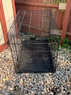 Large Metal Dog Cage/ Crate