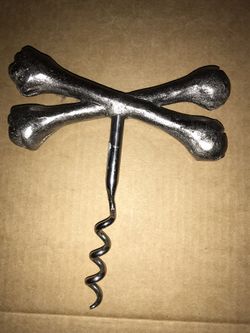Crossbones Corkscrew