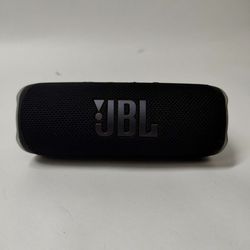 Jbl flip 6 like new firm price