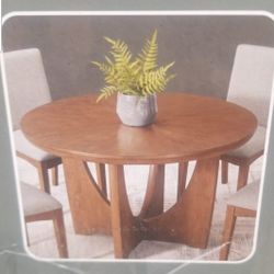 Table with 4 chairs