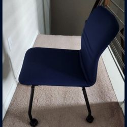 4 blue office chairs "Can  sell it individually"