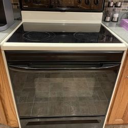 Kenmore Electric Flat Top Stove for Sale in Slatington PA OfferUp