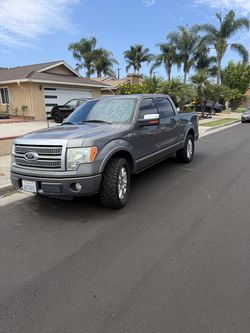 2010 Ford F-150 2WD Supercrew 145" Lariat, Platinum