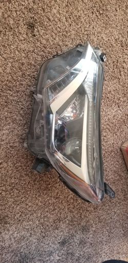 Toyota Rav 4 headlight left