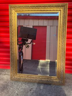 Gold mirror