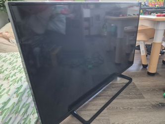 Panasonic 40inch smart tv