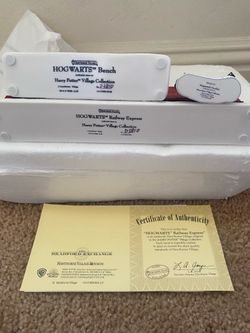 HOGWARTS Railway Express  Hawthorne Village Certificate of Authenticity