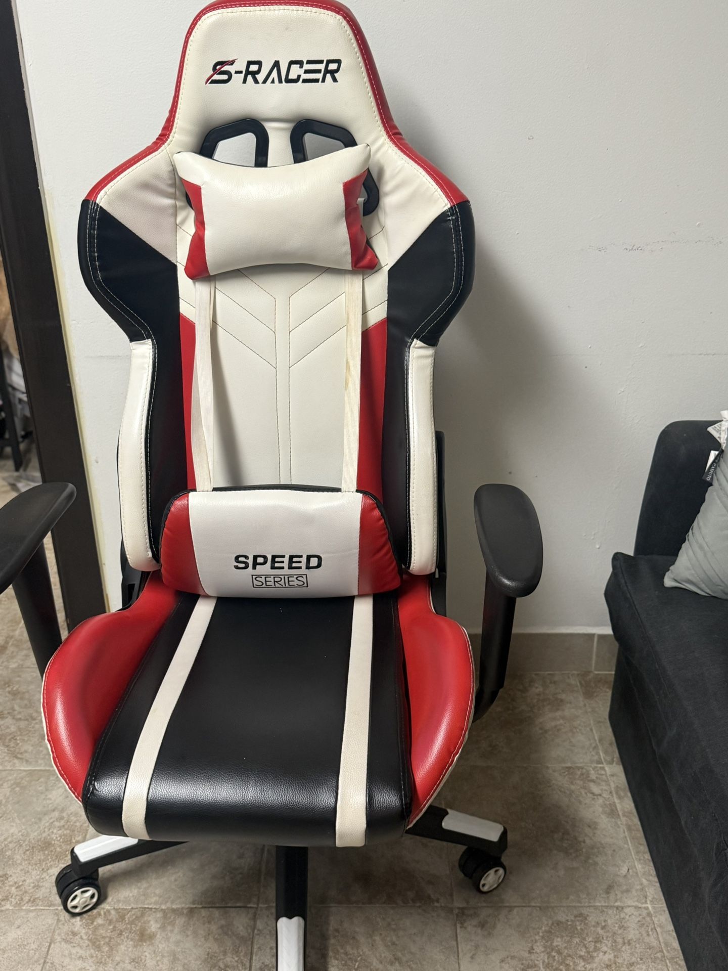 Homall Gaming Racing Style Chair – Ergonomic & Stylish () 💺🎮