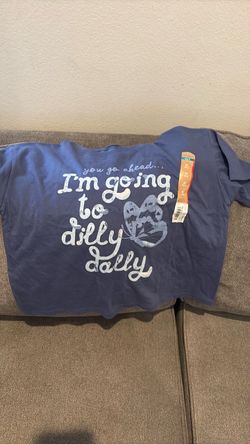 Blue Graphic Tee "Dilly Dally"