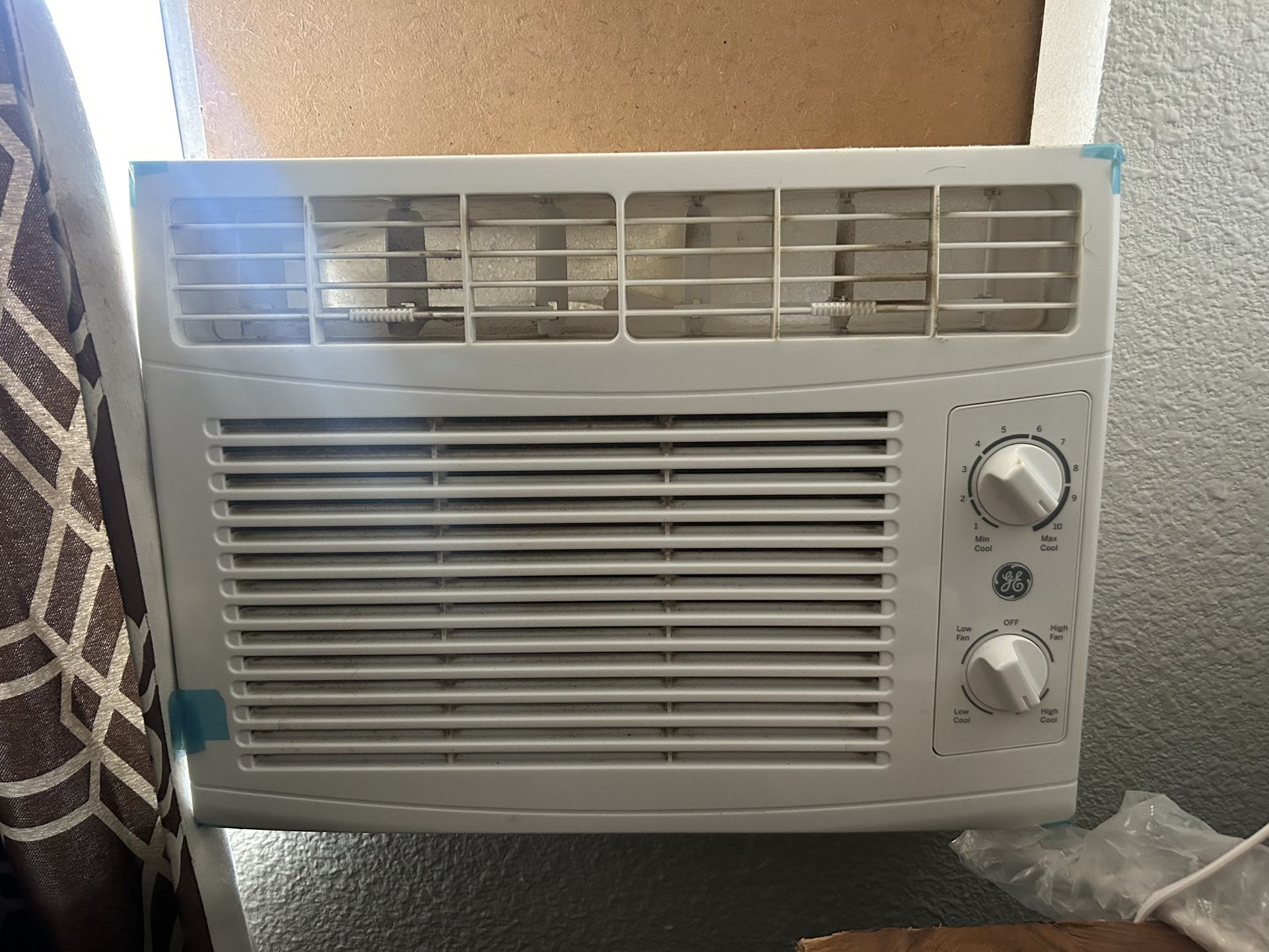 AC Window Unit