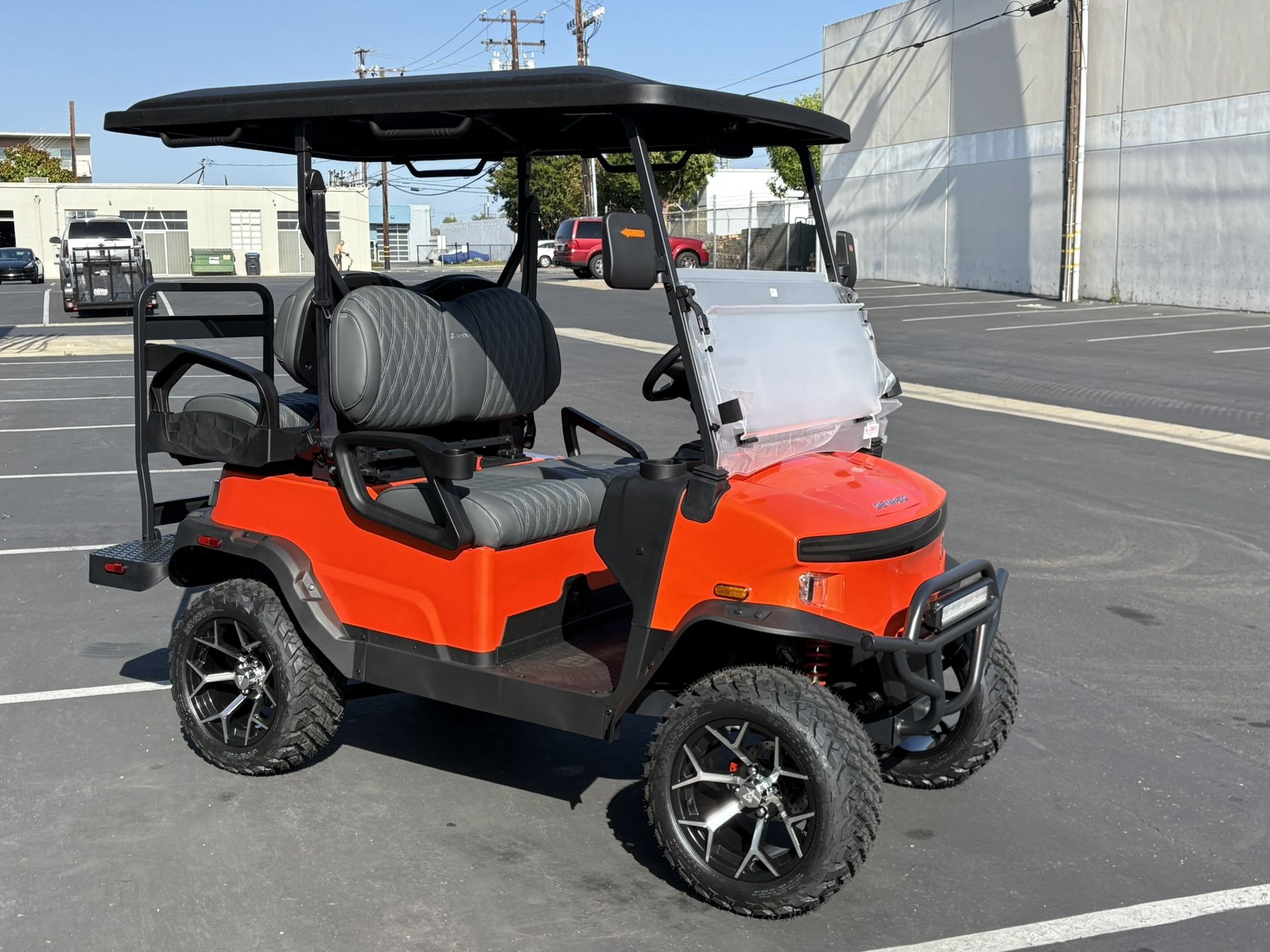 2025 Denago Nomad XL 4-Passenger Lifted 48-Volt Lithium Golf Cart