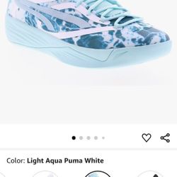 Size 6 Women's Pumas 