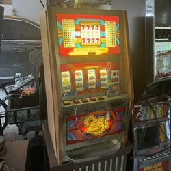 Quarter Slot Machine 