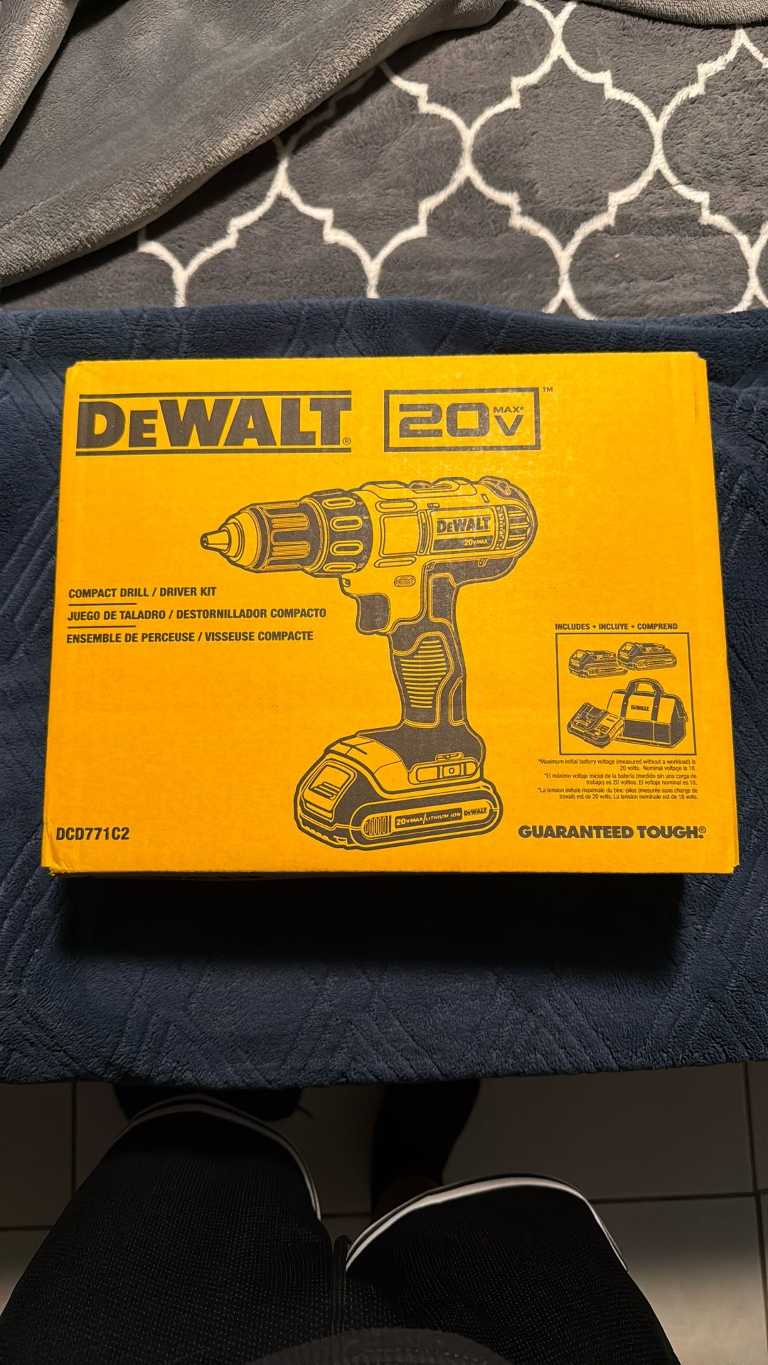Dewalt Drill 20v Set!!