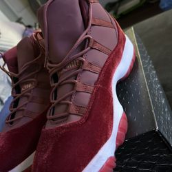 Nike Air Jordan 11 Retro RL GG "Velvet 