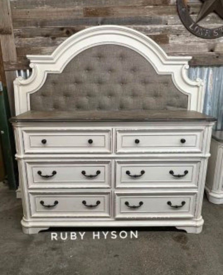 Realyn Chipped White / Brown Queen Upholstered Bedroom Set ( Dresser, Mirror, Chest, Nightstand, Bed ) Showroom In Stock @ Fast Delivery 🚚
