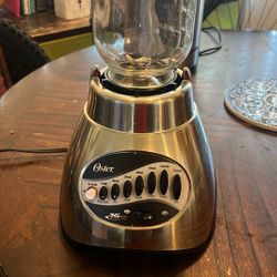 Oster Blender Motor Blades With A Masón Jar