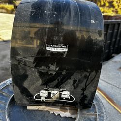 Kimberly-Clark Hands-Free Towel Dispenser 