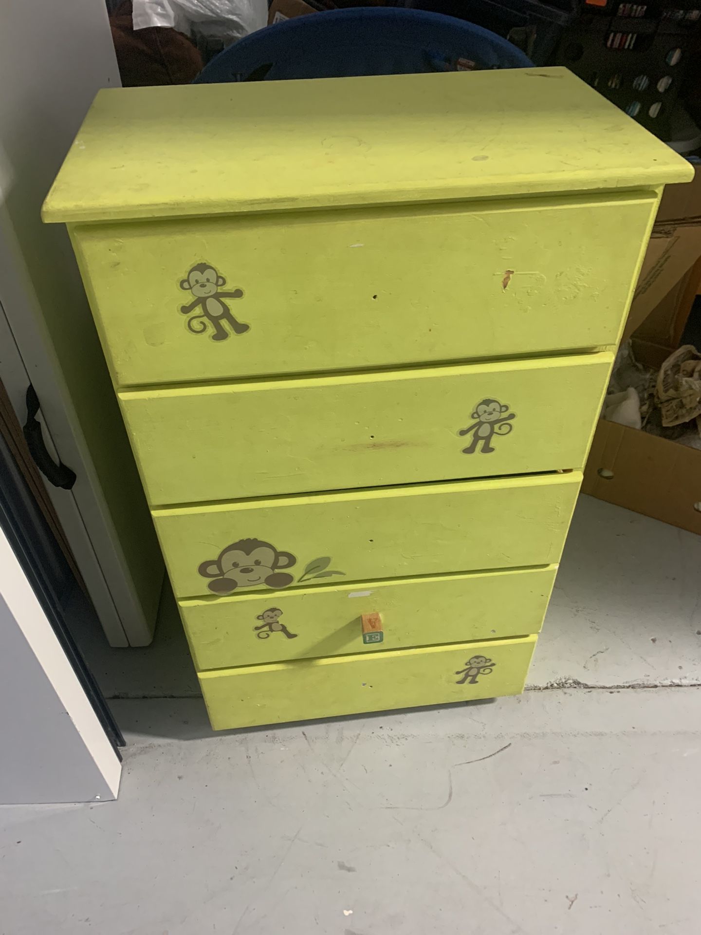 Childrens Dresser 
