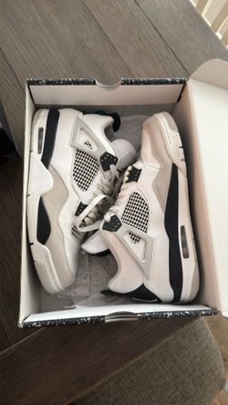Jordan 4 Military blacks (size 11)