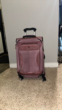 Travelpro Maxlite 5 Expandable Carry-On Spinner NEW